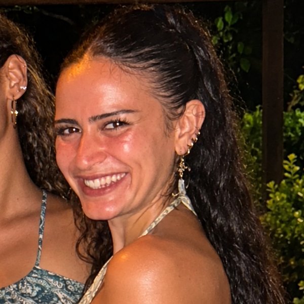 Shira Yemini, França
